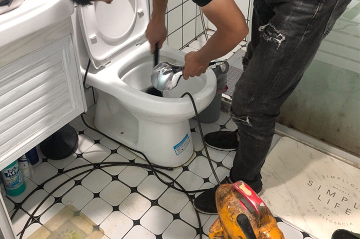 娄星疏通下水道